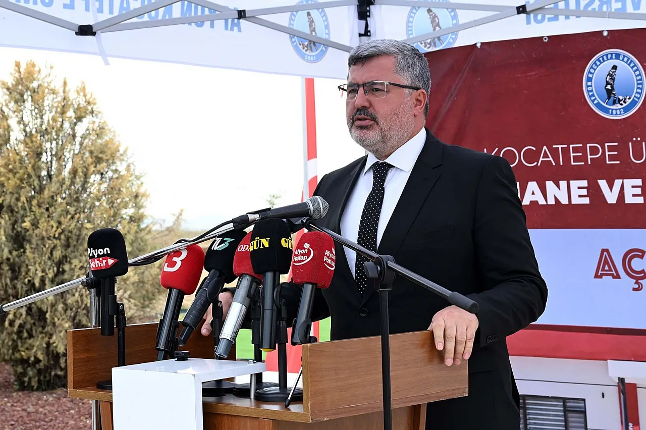 400 Deveyle Taşınan Kütüphane Hikâyesinden AKÜ'ye Uzanan Yol!