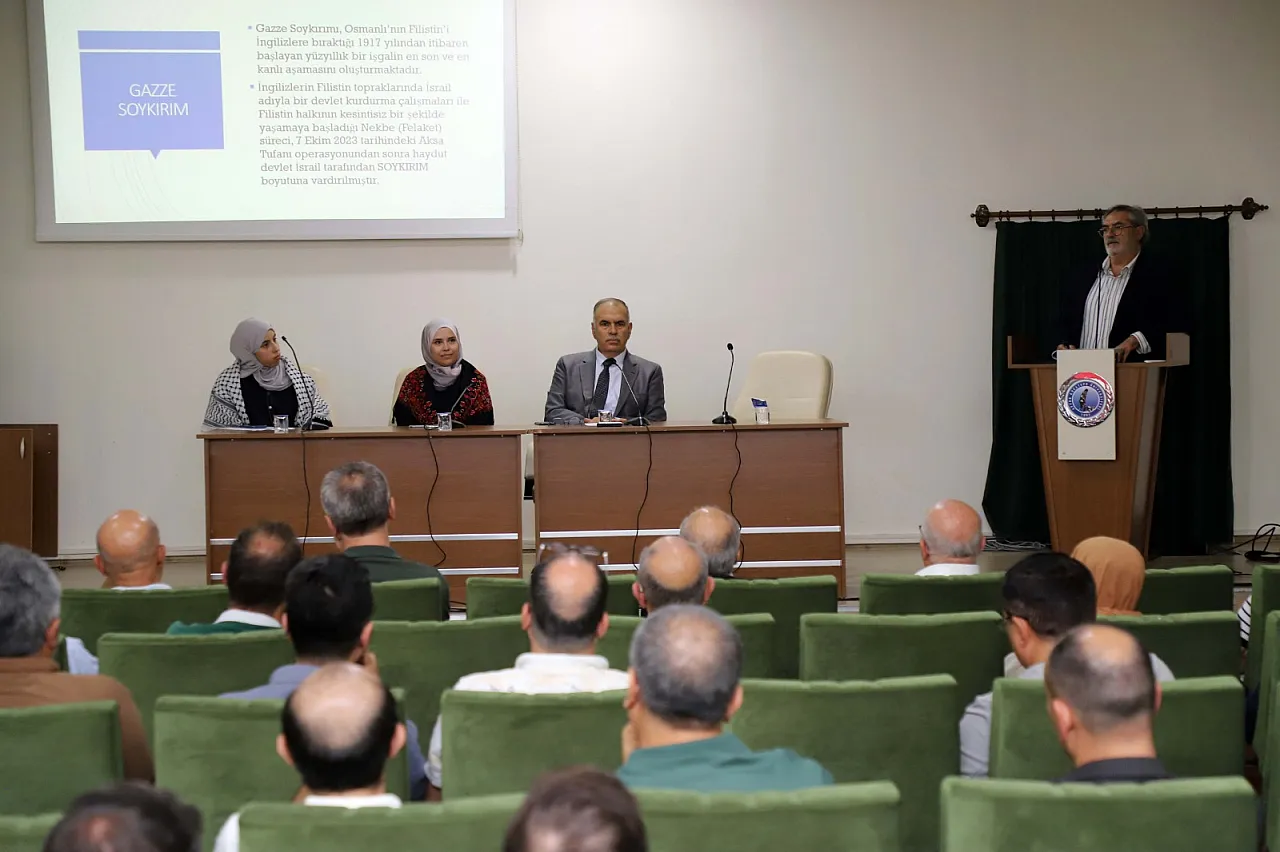 AKÜ'de Gazze Söyleşisi: Öğretmenler, Okullar, Öğrenciler Hedef Alınıyor