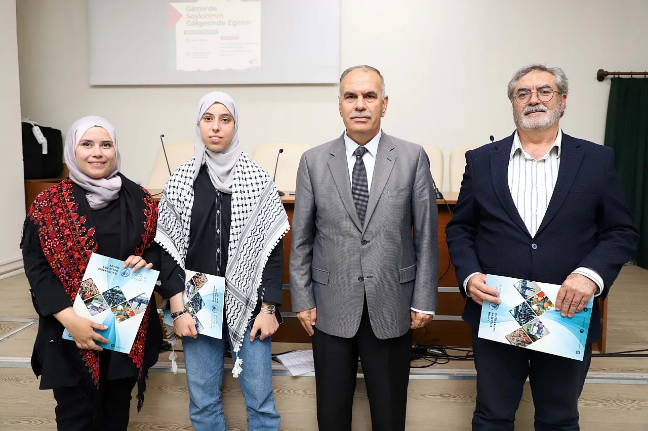 AKÜ'de Gazze Söyleşisi: Öğretmenler, Okullar, Öğrenciler Hedef Alınıyor