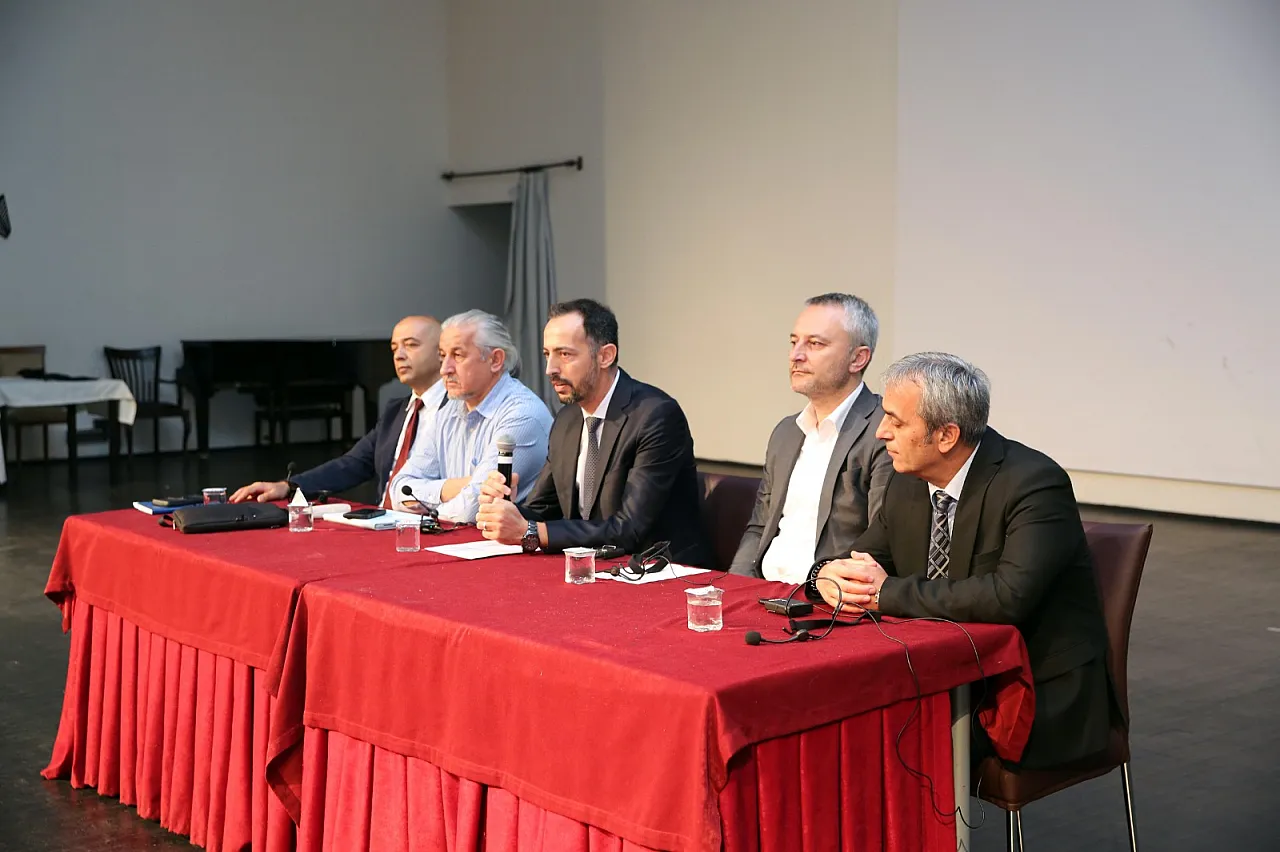 AKÜ'de Program Akreditasyon Süreçleri Değerlendirildi
