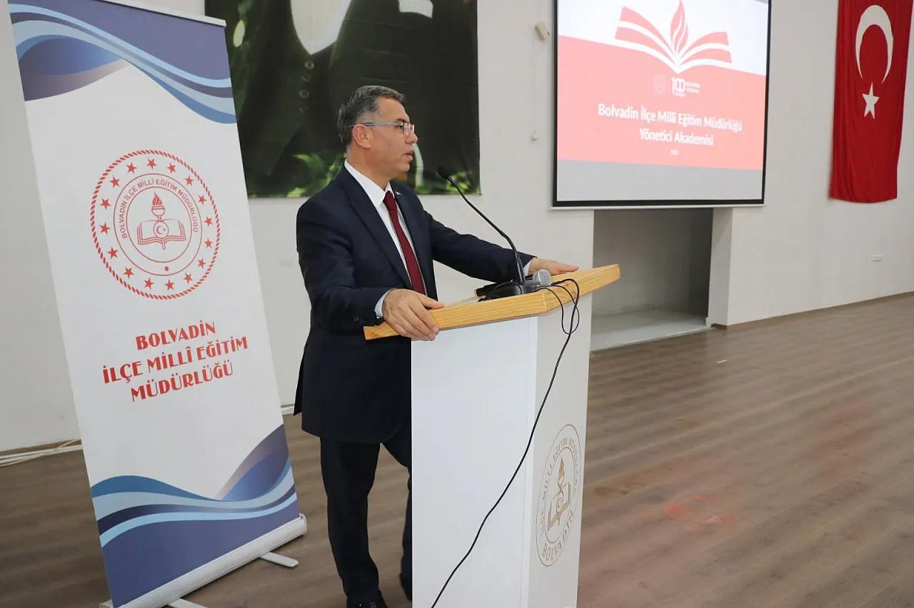 İl Müdürü Altınkaynak'tan Okul Yöneticilerine Net Mesaj!