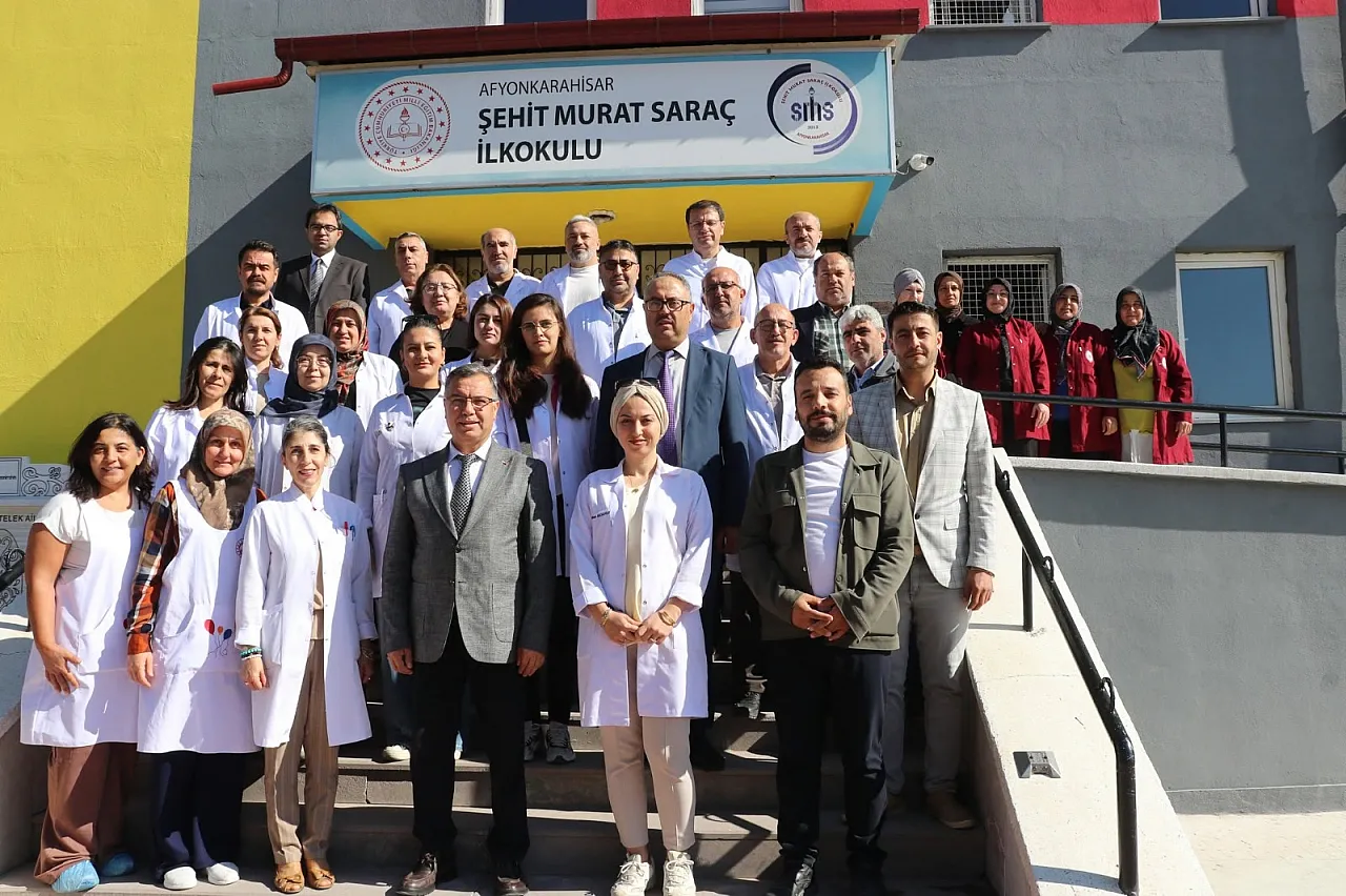 İl Müdürü Kapıyı Çaldı Sınıfa Girdi: Öğrencilerle Böyle Buluştu
