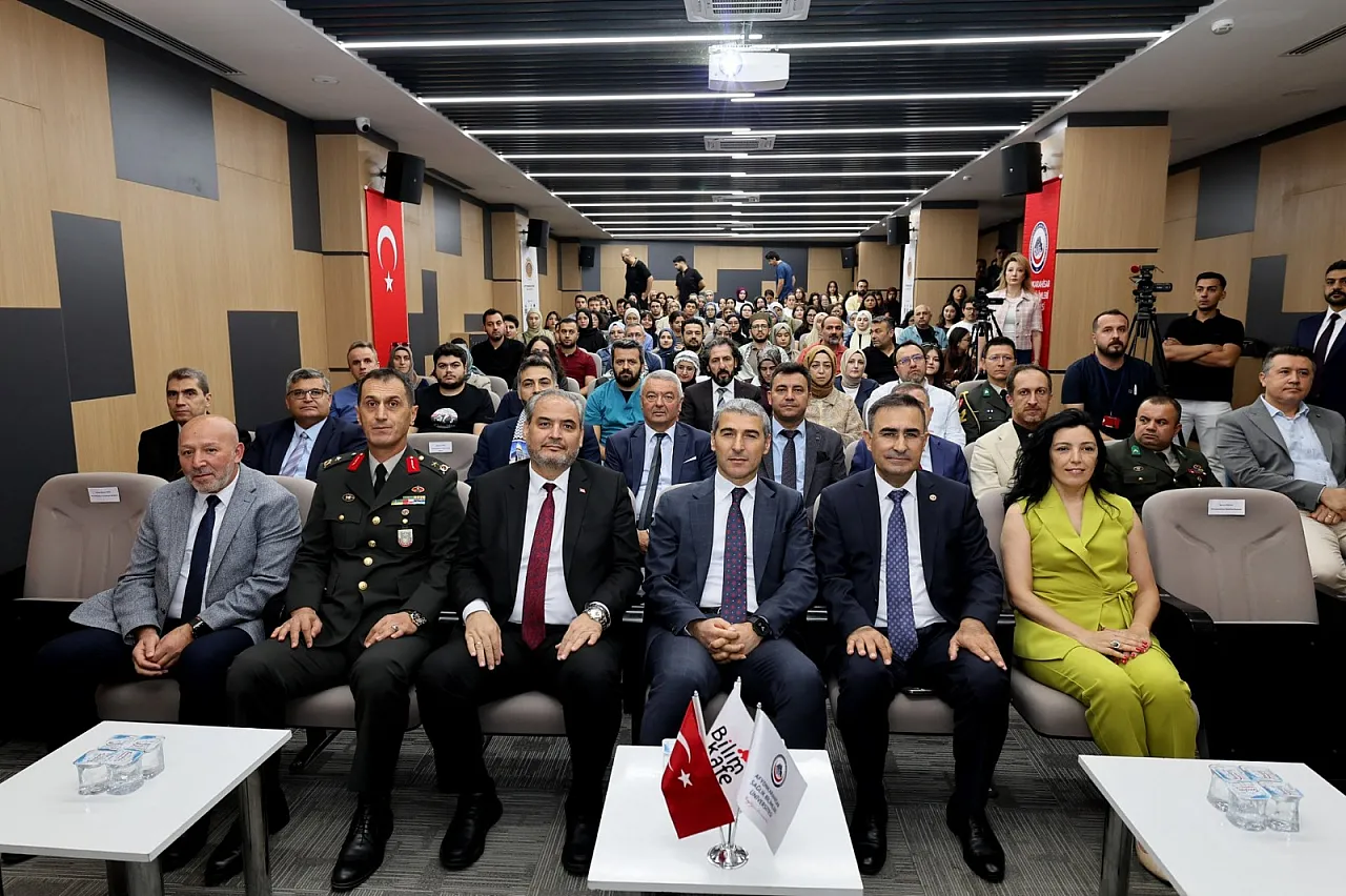 Kuşatma Altında Tıp Eğitimi: Gazze'deki Öğrencilerin Sesi Afyon'dan Duyuldu