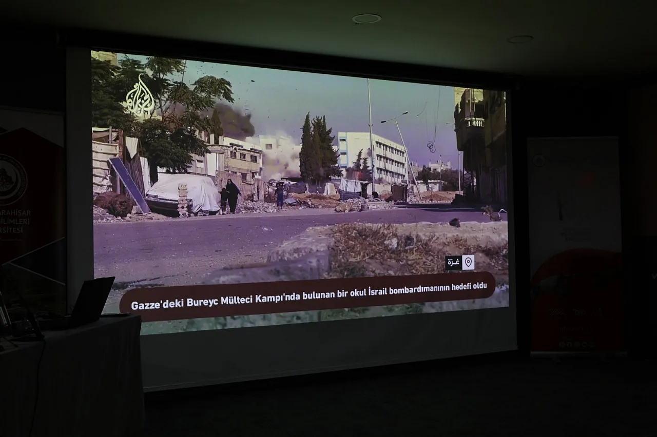 Kuşatma Altında Tıp Eğitimi: Gazze'deki Öğrencilerin Sesi Afyon'dan Duyuldu