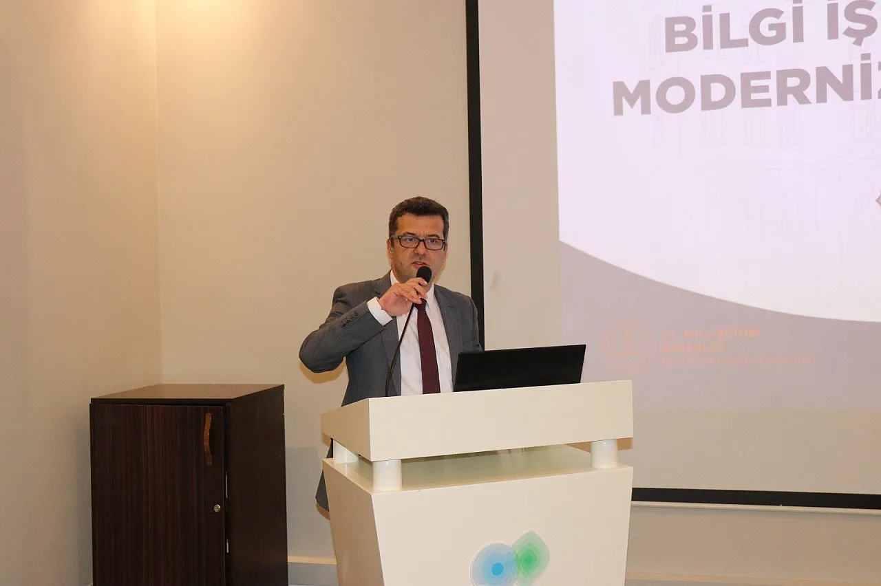 MEB'in Dijital Dönüşüm Zirvesi Afyon'da Başladı