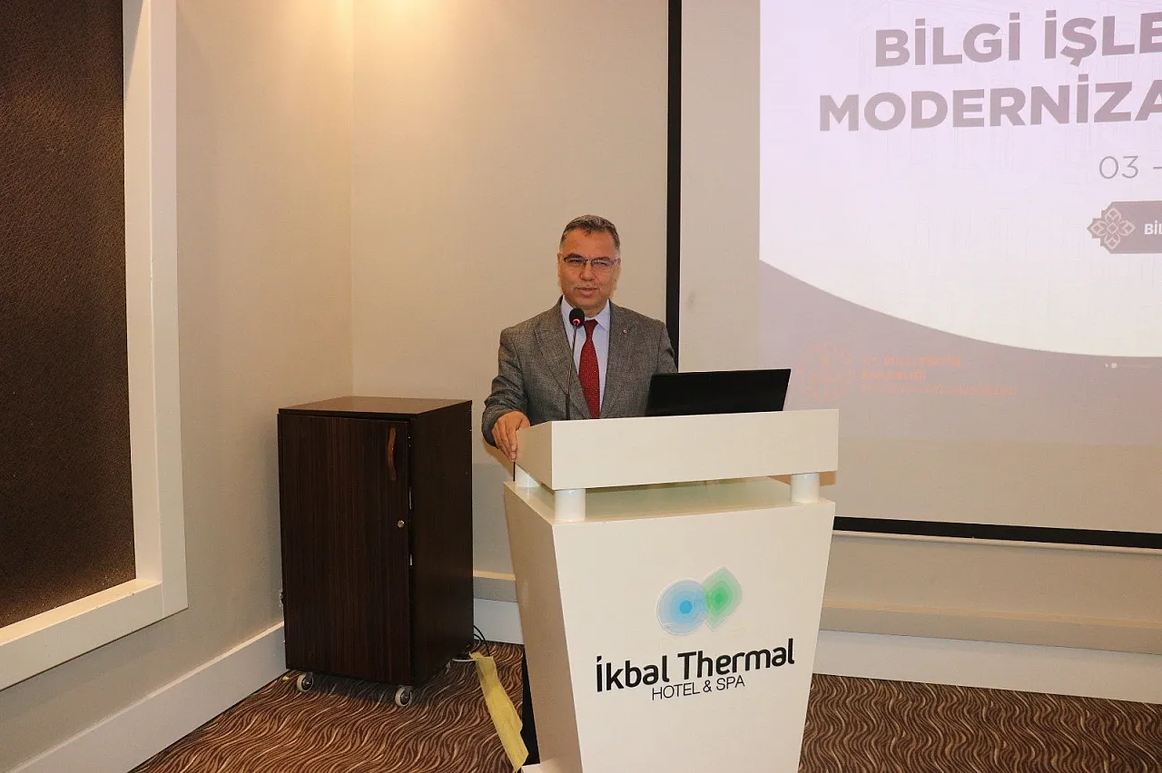 MEB'in Dijital Dönüşüm Zirvesi Afyon'da Başladı