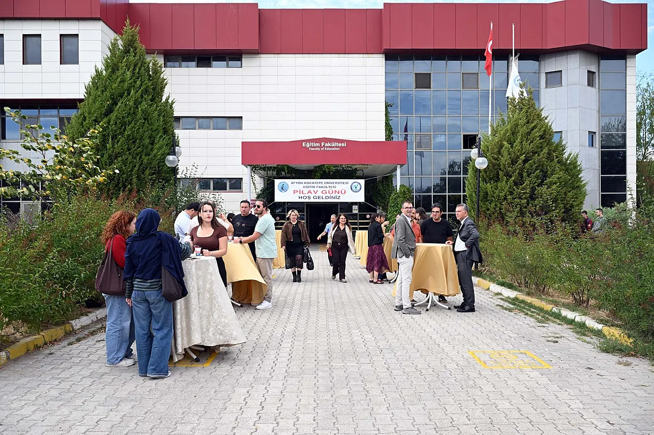 Yıllar Sonra Aynı Çatı Altında Buluştular!