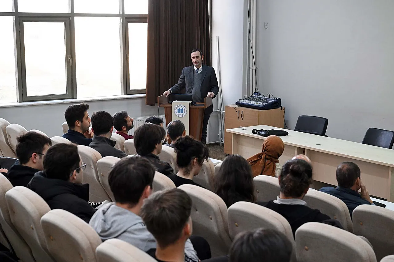 AKÜ'de TÜBİTAK Destekli Elektrikli Bisiklet Projesi Tanıtıldı
