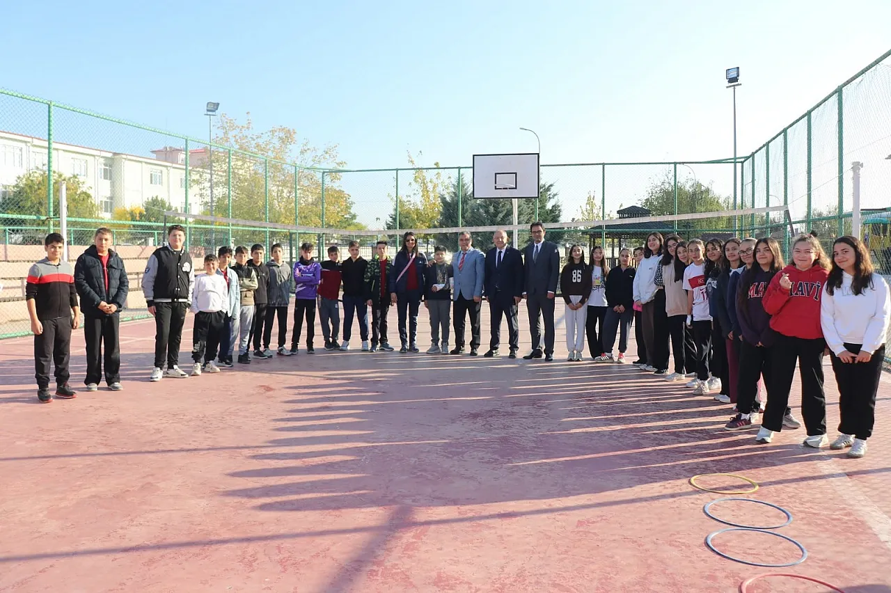 'Çok Yönlü Gelişim İçin Okuyup Araştırmak Şart'