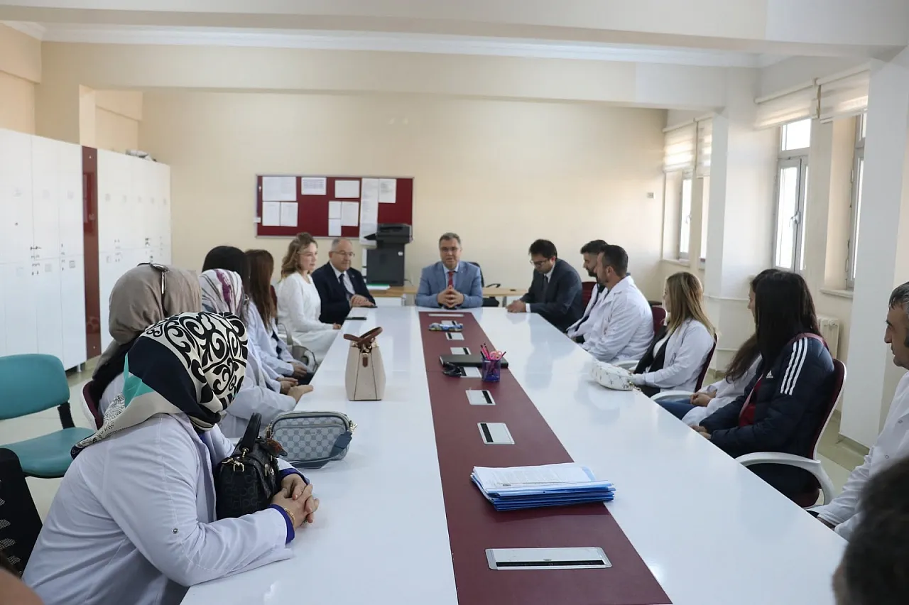 'Çok Yönlü Gelişim İçin Okuyup Araştırmak Şart'