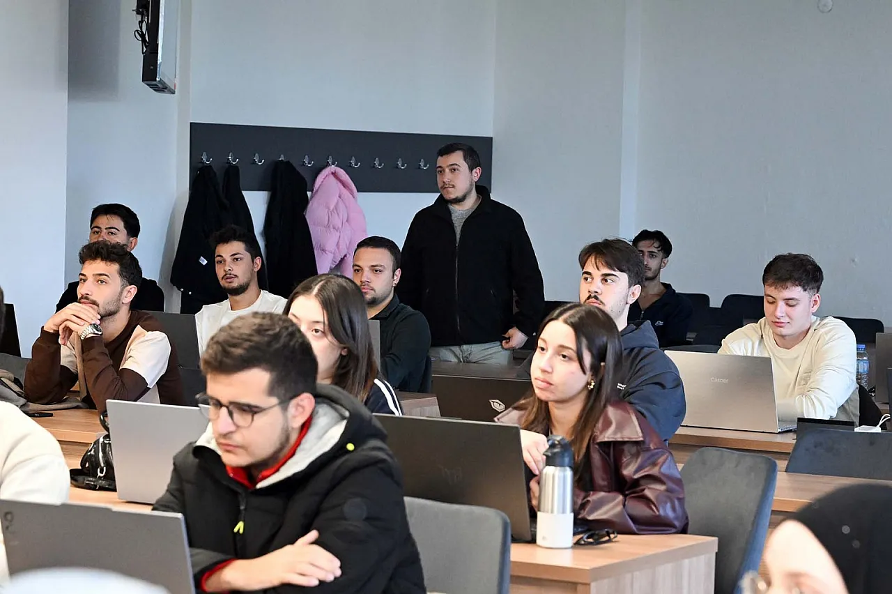 Rektör Karakaş, Üniversitenin Yeni Eğitim ve Toplantı Alanlarının Açılışını Yaptı