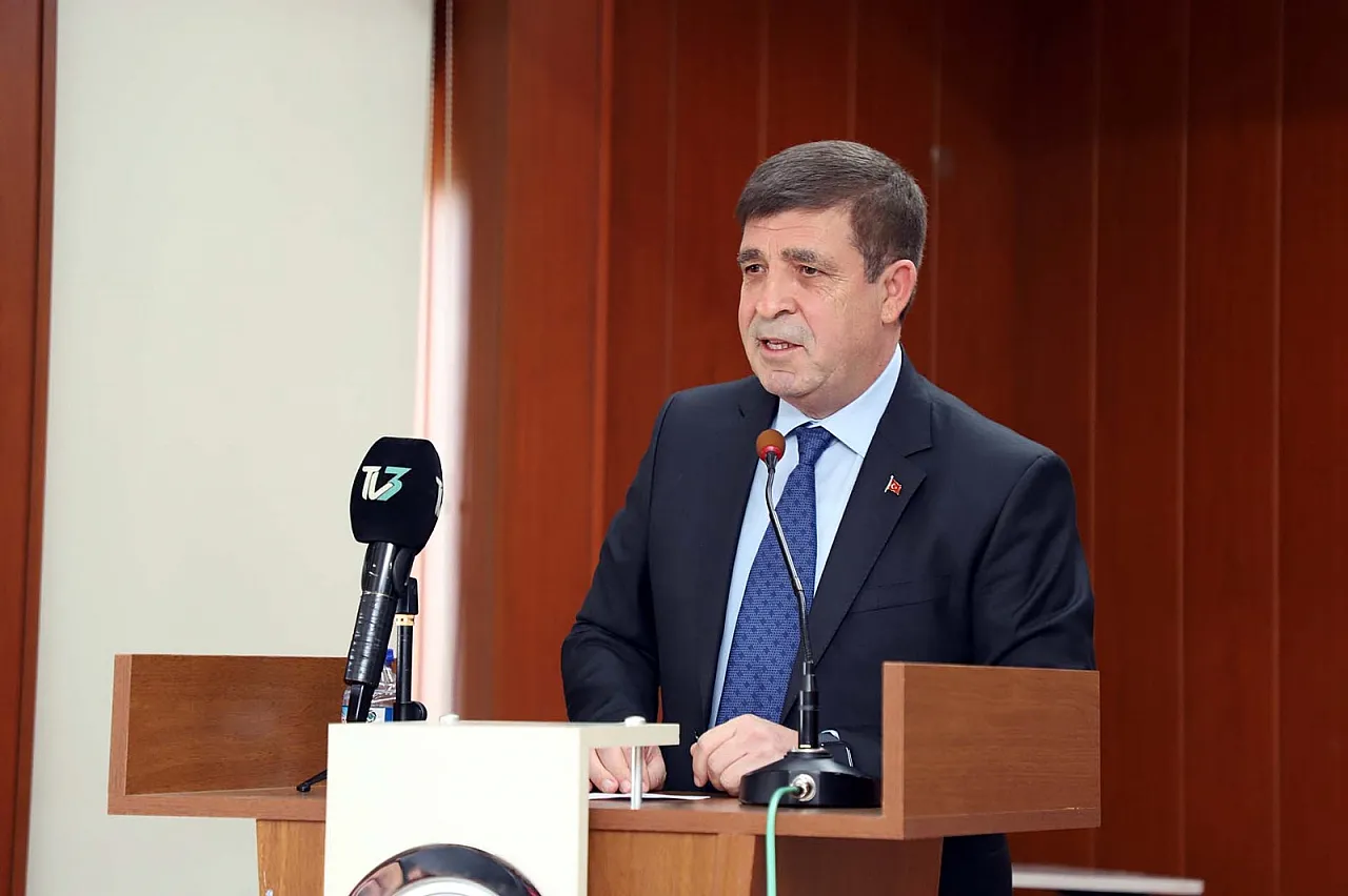 Yüzyılı Aşan Miras: AKÜ, Cumhuriyet'in Köklü Dönüşümünü Ele Alındı