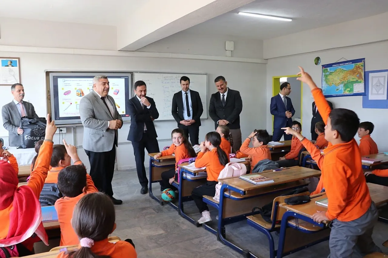 Başarı İçin Adım Adım İlçelerde