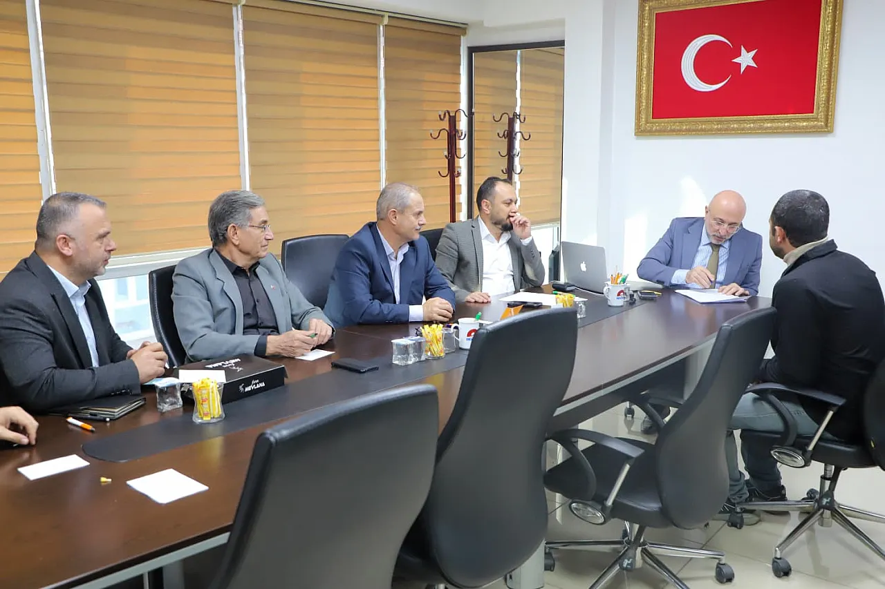 'AK Parti'nin Kapısı Herkese Açık'