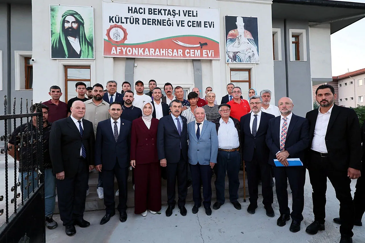 'Afyon Belediyesi Biz Alevilere Zulmediyor, Baş Eğmeyeceğiz'