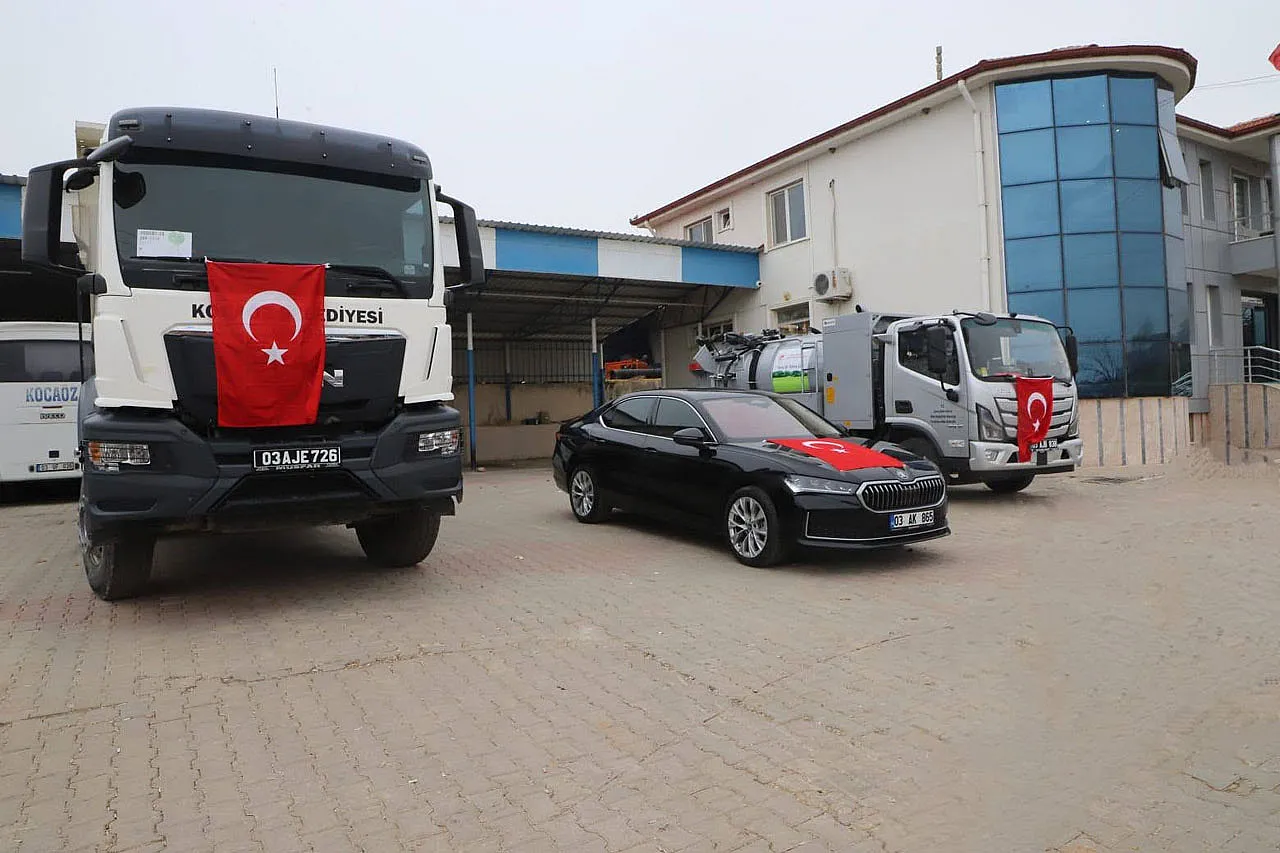 AK Parti'den Kocaöz Çıkartması