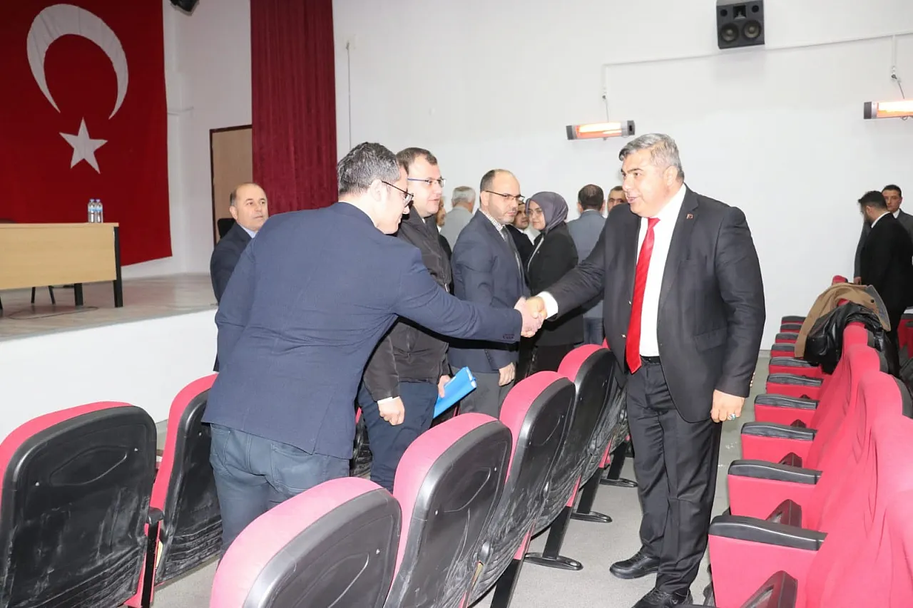 'İlçelerin Tamamında Eğitimde Örnek Model Olmaya Var Mısınız?'