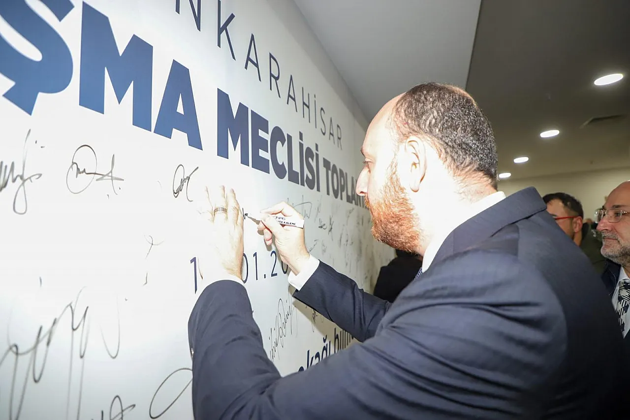 AK Parti'nin Kalbi Afyonkarahisar'da Attı