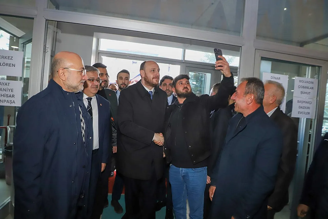 AK Parti'nin Kalbi Afyonkarahisar'da Attı