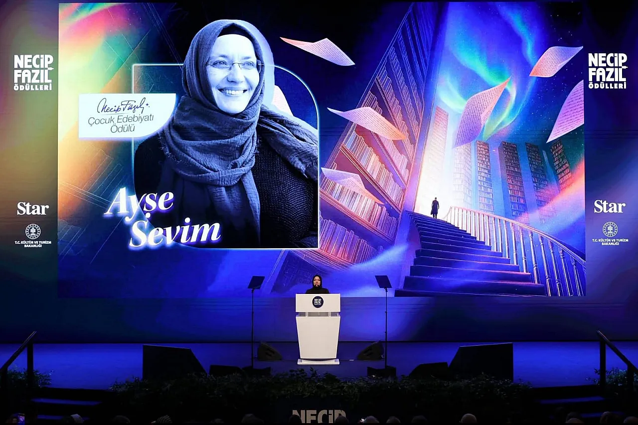 Anadolu'nun Kalbi Afyonkarahisar Kitabının Editörüne Ödül