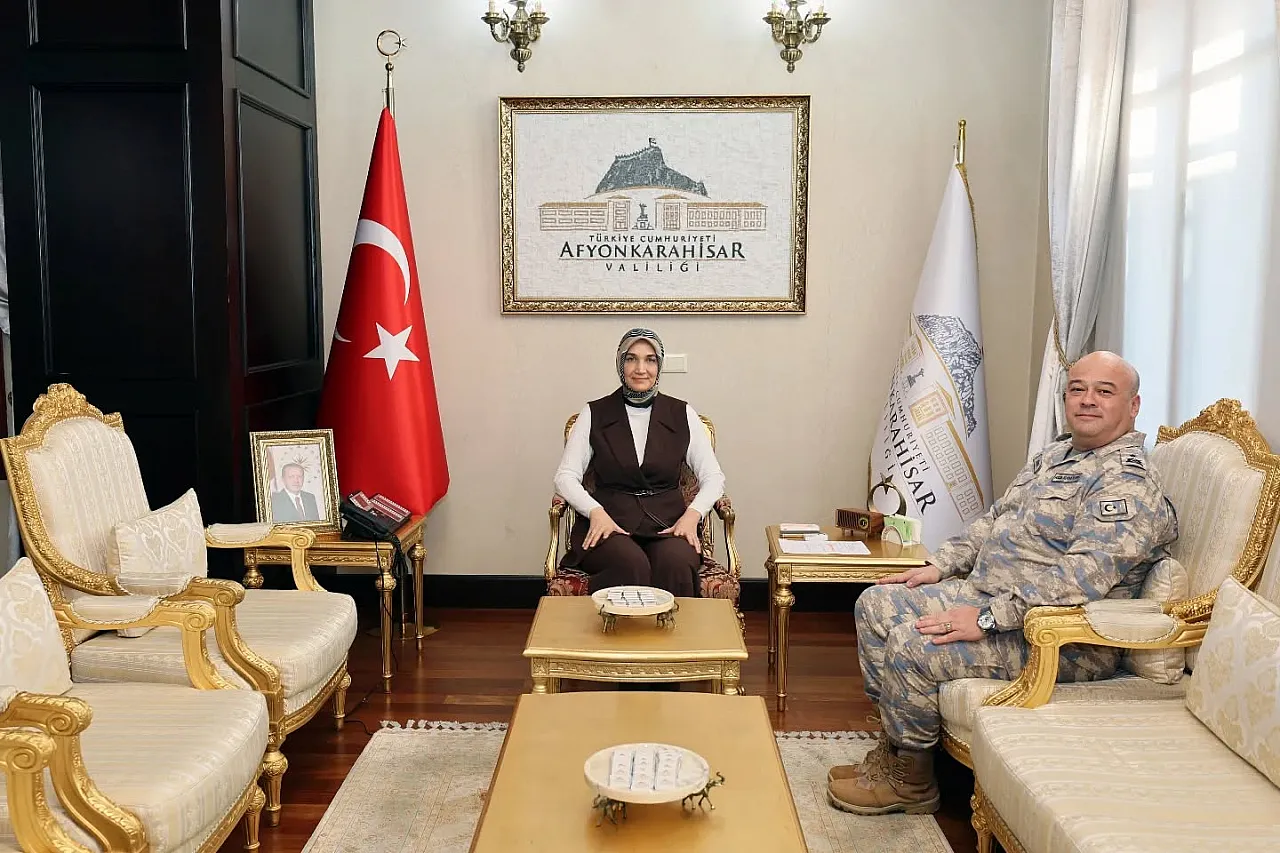 Devlet Ana, Bürokrasi, Askeriye Ve İş Dünyası İle Görüştü