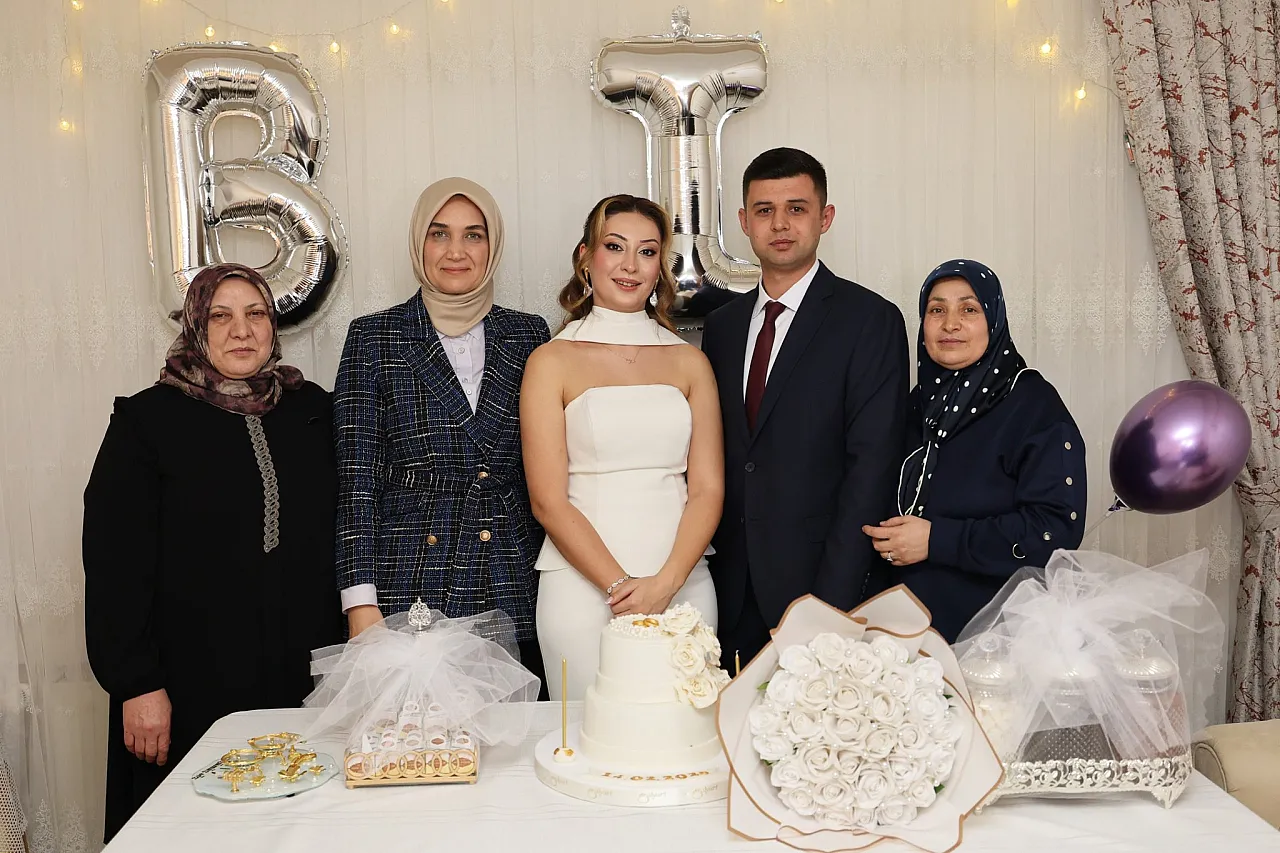 Vali Yiğitbaşı İlk Kez Kız İstedi