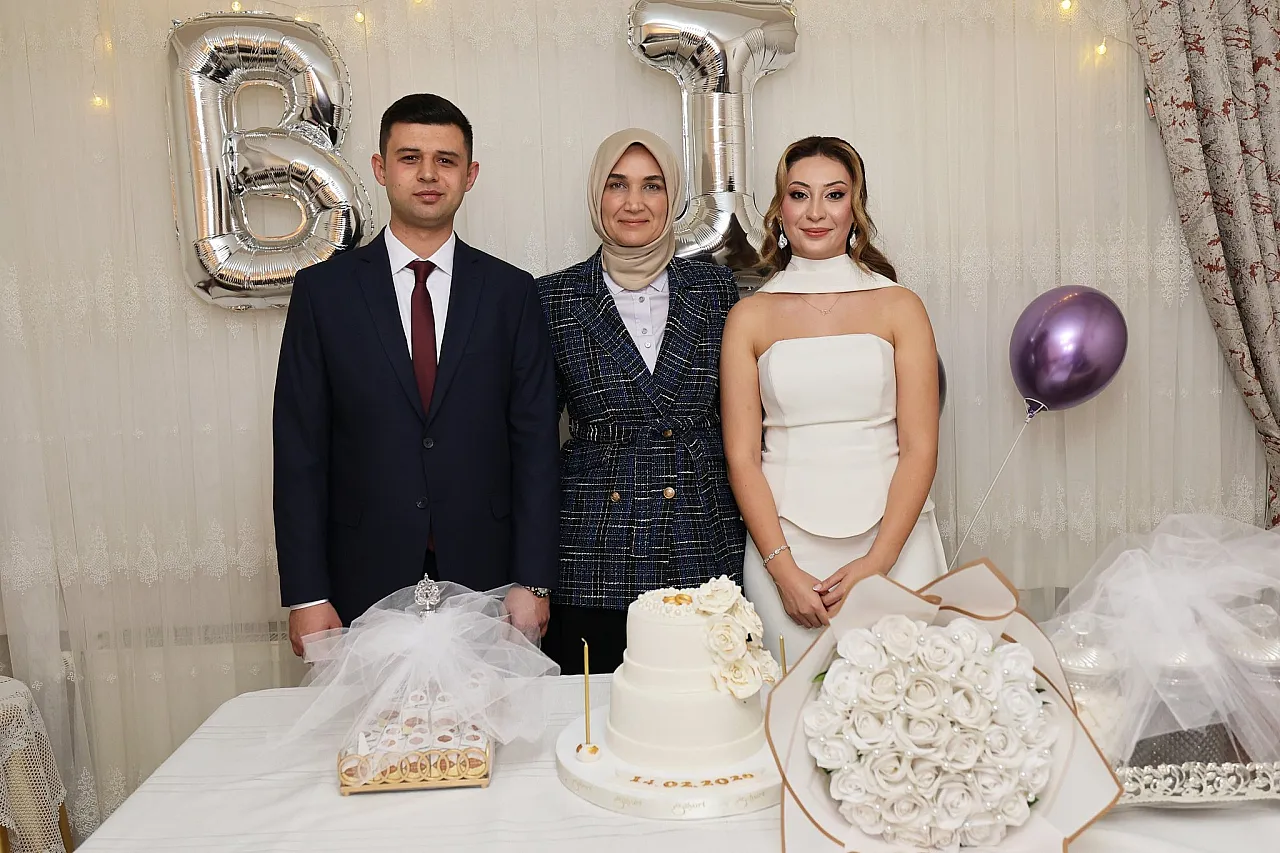 Vali Yiğitbaşı İlk Kez Kız İstedi