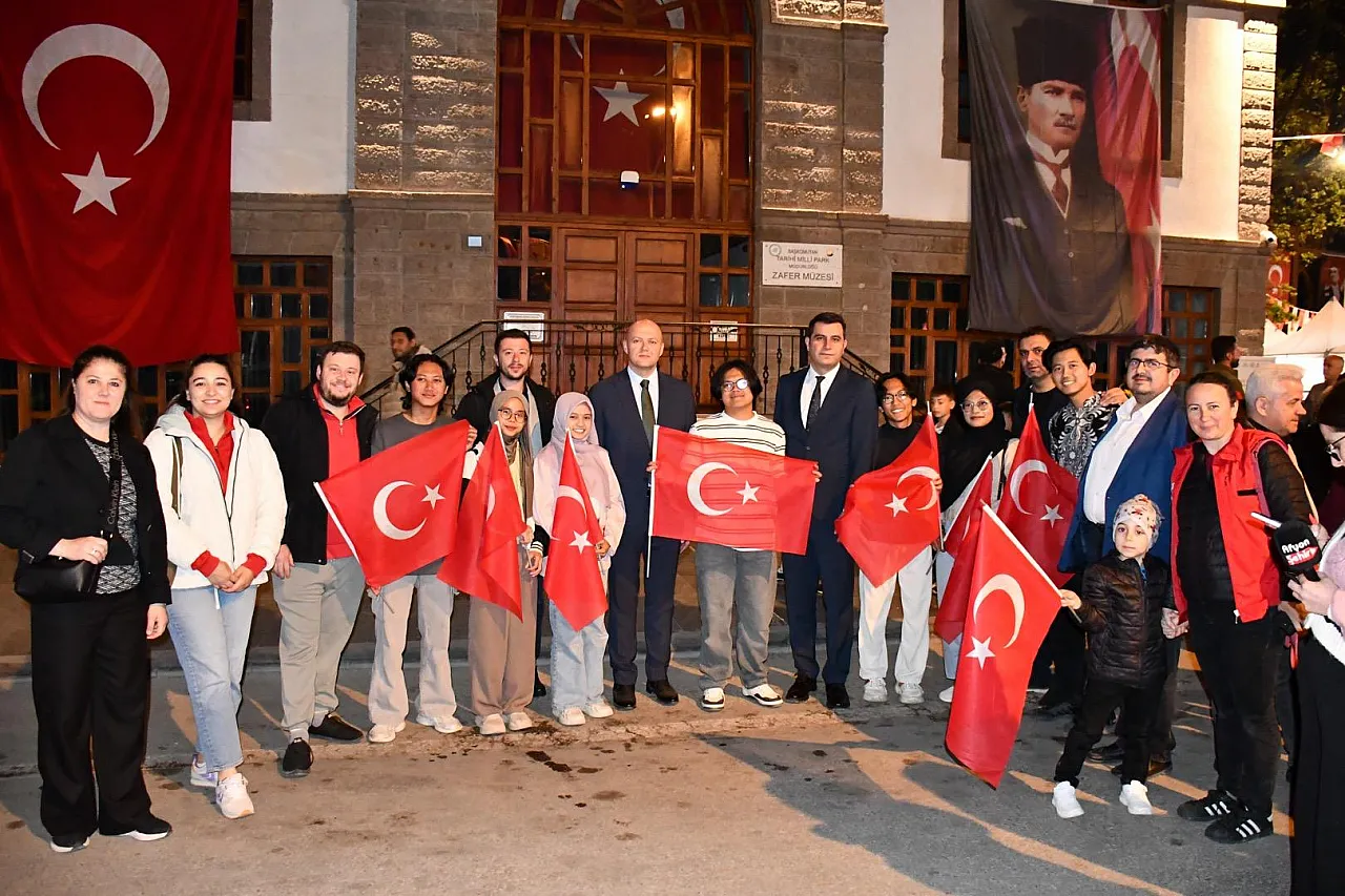 19 Mayıs Coşkusu Gençlik Yürüyüşü İle Başladı