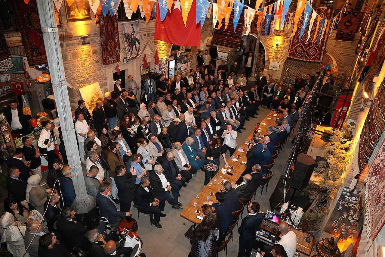 Eskisi, Yenisi Tüm AK Partililer Bayramlaşmada Buluştu