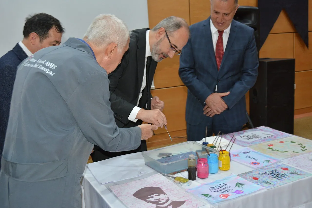 Afyon Devlet Hastanesi Yönetimi Hemşireleri Unutmadı