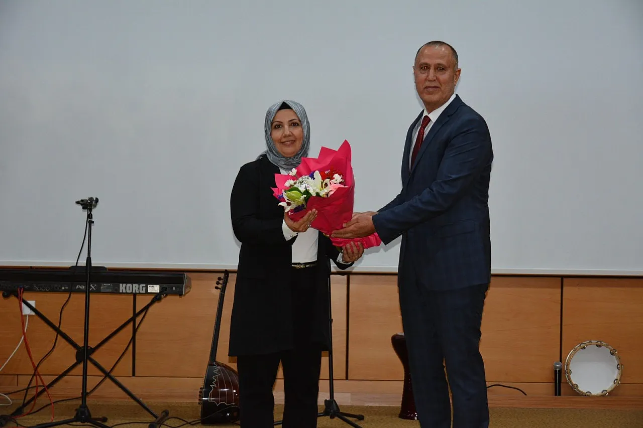 Afyon Devlet Hastanesi Yönetimi Hemşireleri Unutmadı