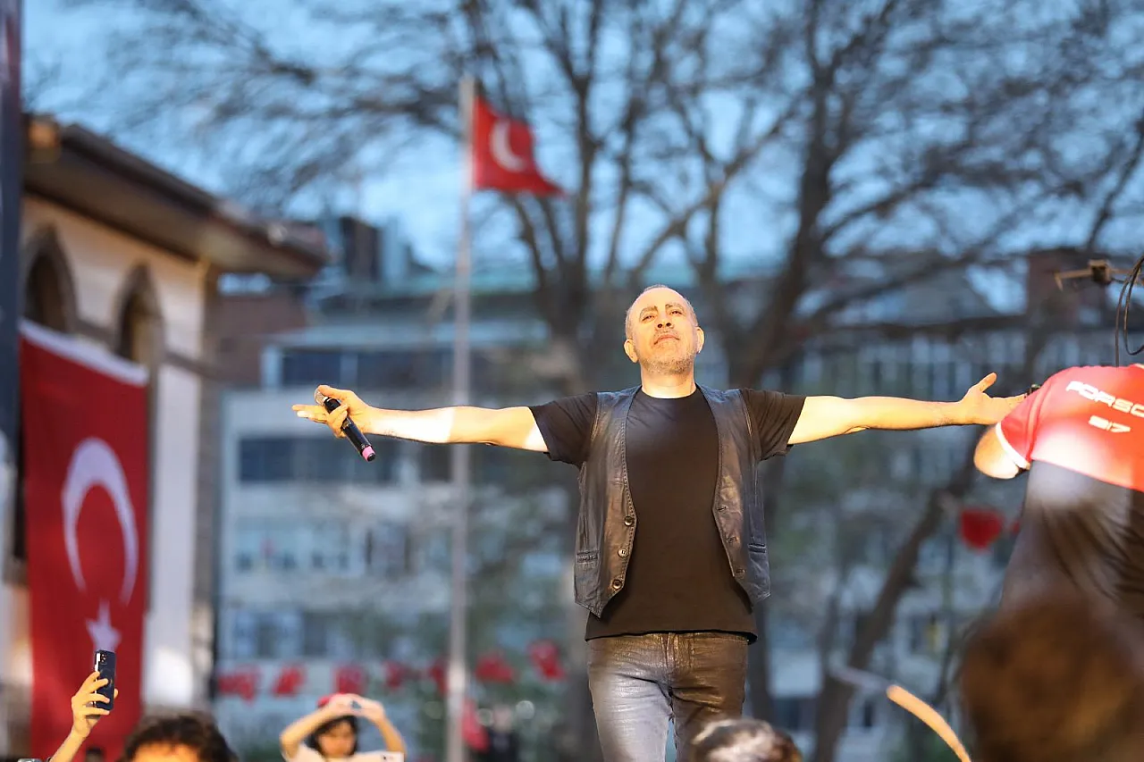 AK Parti'de Gelmedi, CHP'de Geldi, Şimdi Gelecek Mi?
