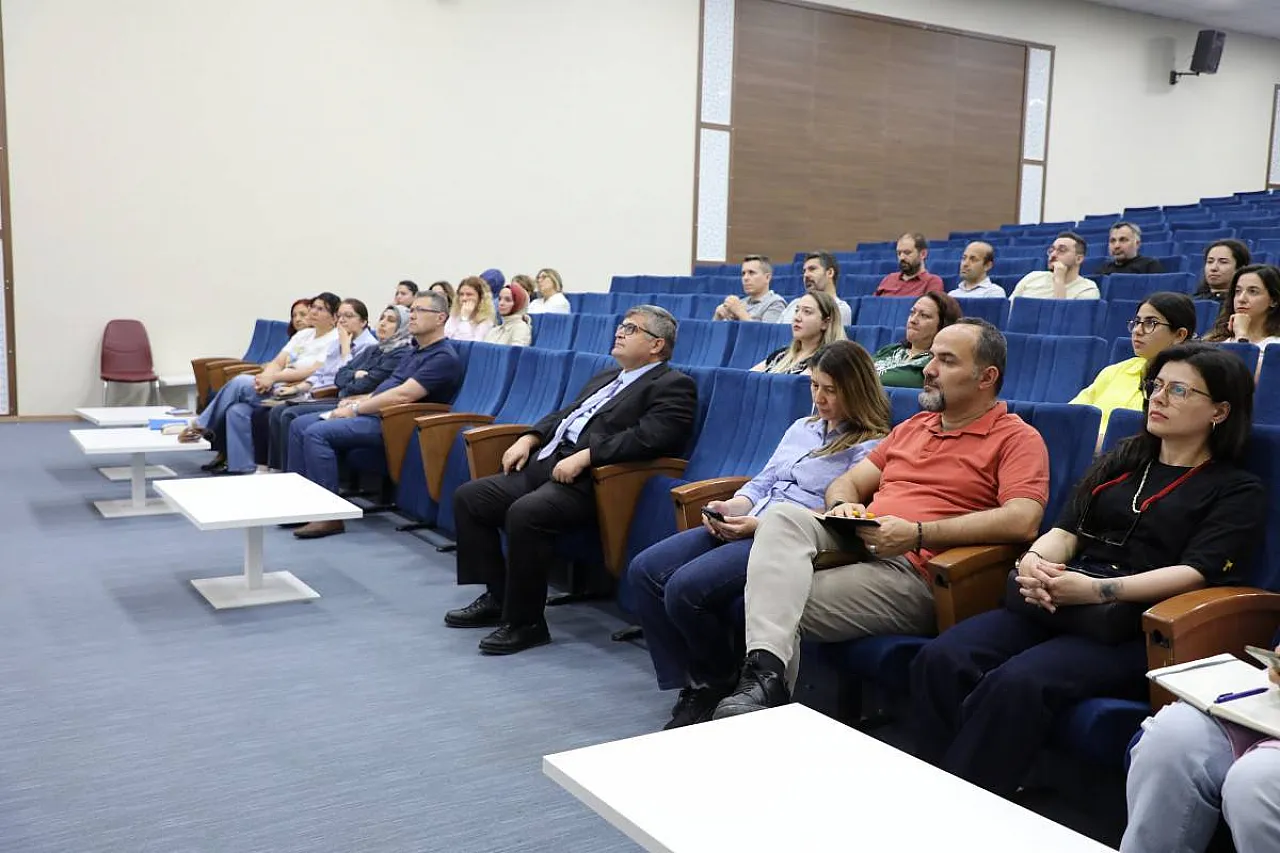 AFSÜ' Yönetimi Öz Değerlendirme Ziyaretlerini Ele Aldı