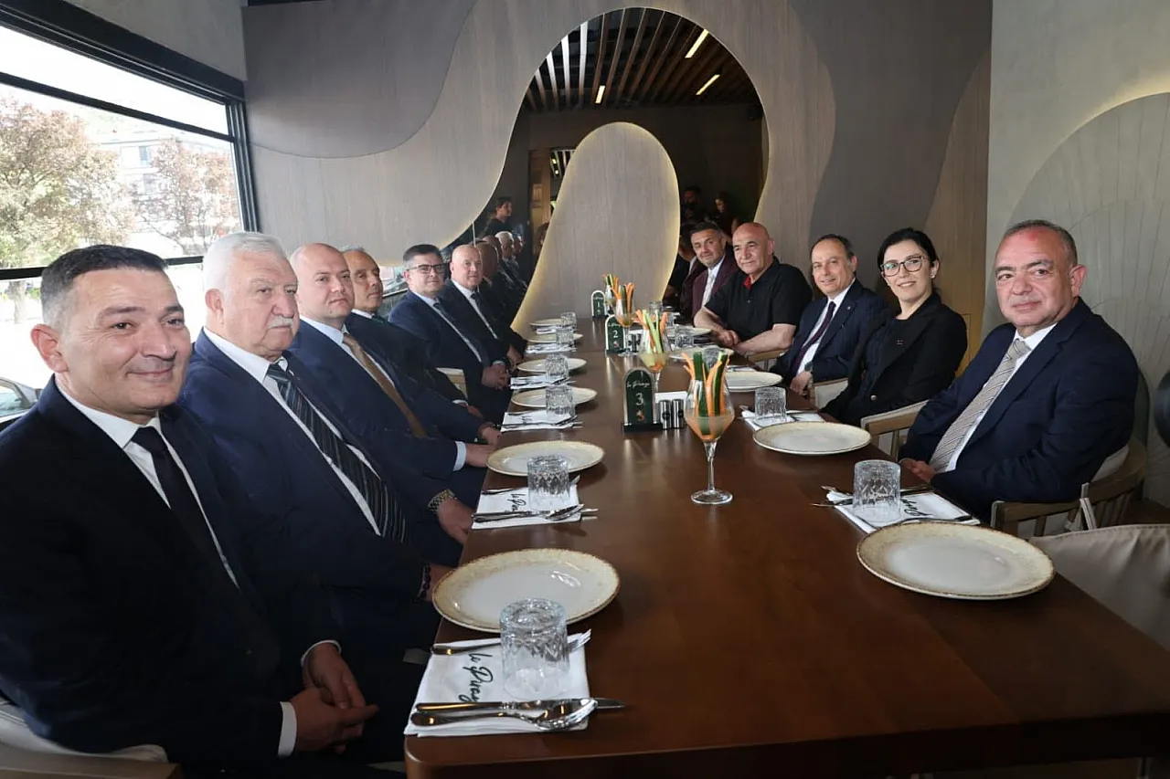 Afyon Gastronomisine Yeni Yatırım: Le Piraye Restaurant Açıldı