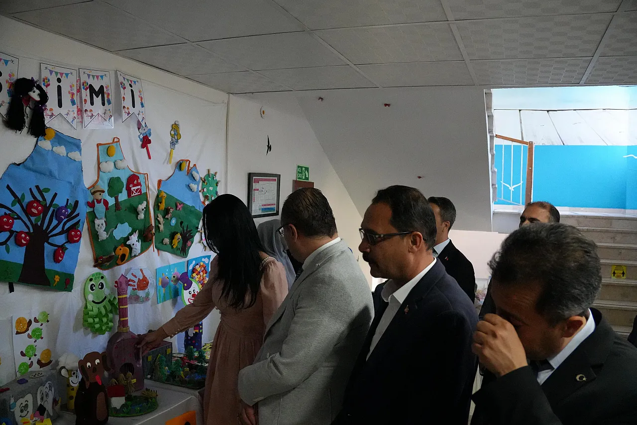 Bolvadin Halk Eğitimi Merkezinde Yıl Sonu Sergisi Açıldı