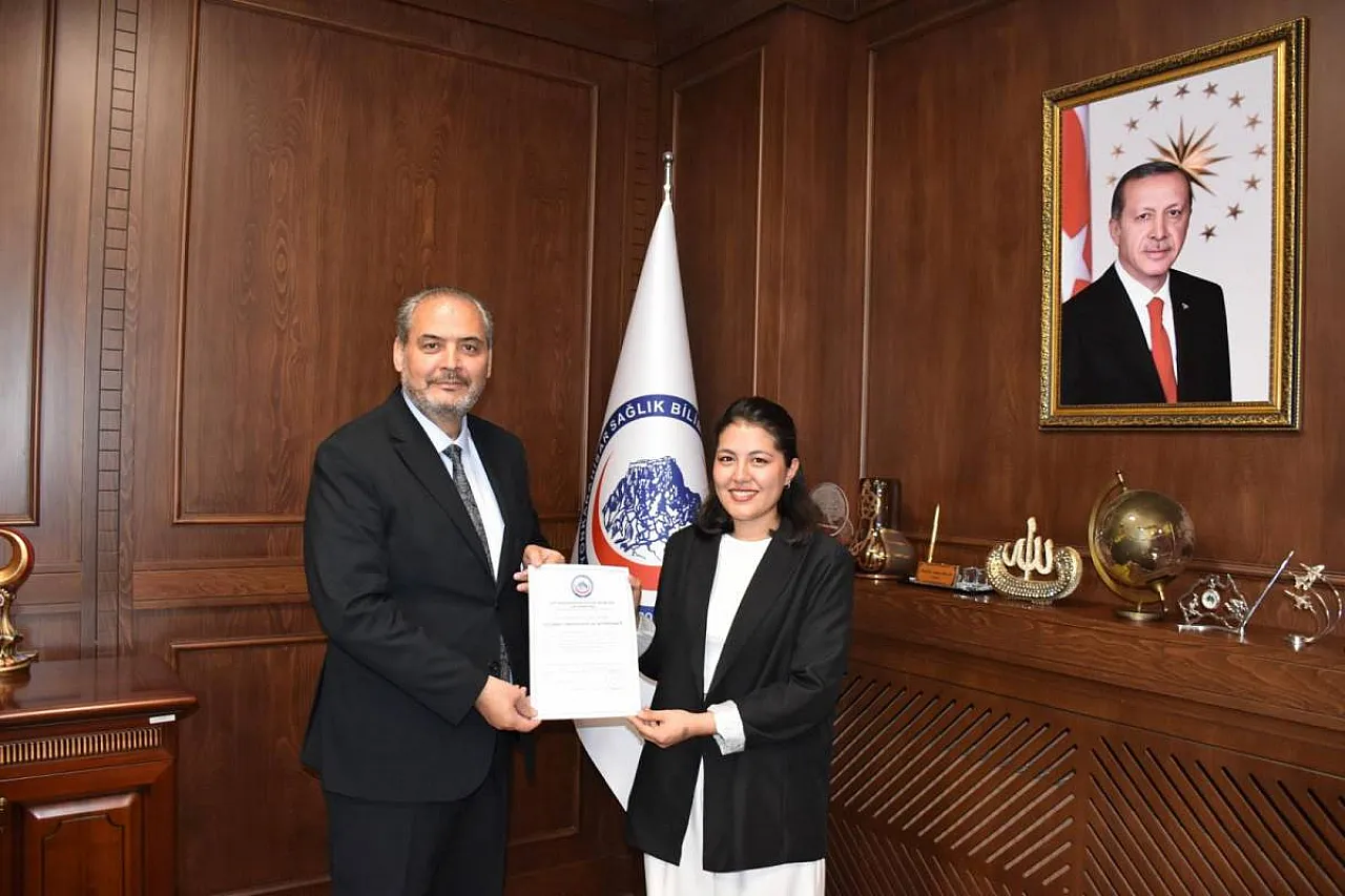 Kazakistanlı Diş Hekimi Adaylarına AFSÜ'nün Kapısı Açık