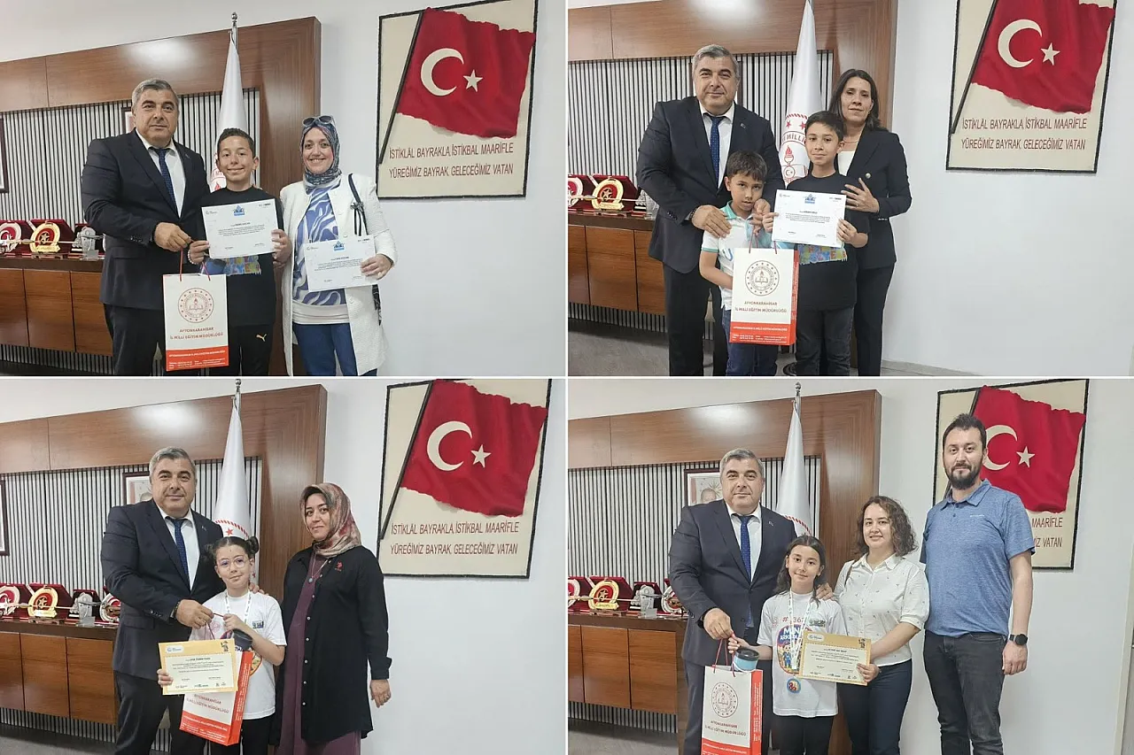 Müdür Sünnetci, Başarılı Öğrencilere Belge Verdi