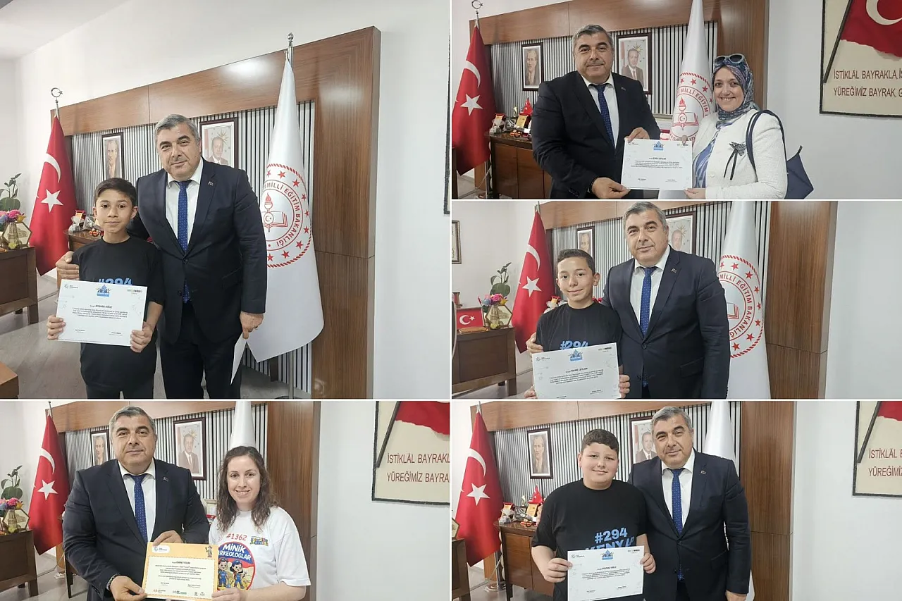 Müdür Sünnetci, Başarılı Öğrencilere Belge Verdi