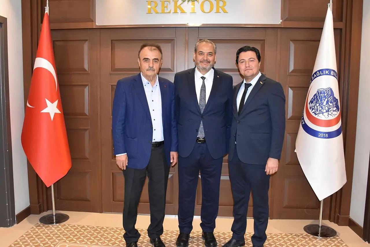 Rektör Aslan, Sendikacılarla Özel Bir Toplantı Yaptı