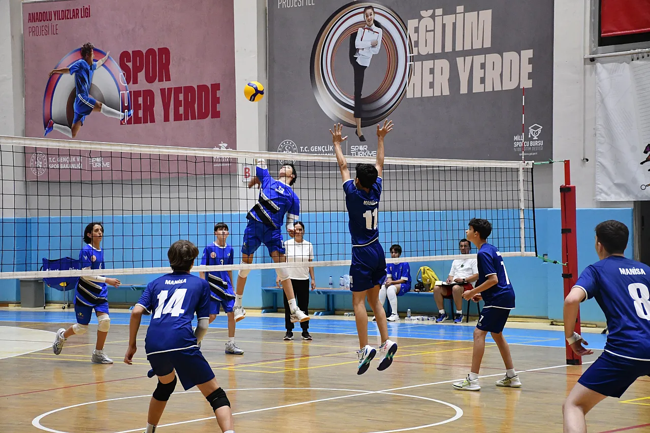 10 İlin Sporcuları Afyon'da Toplandı