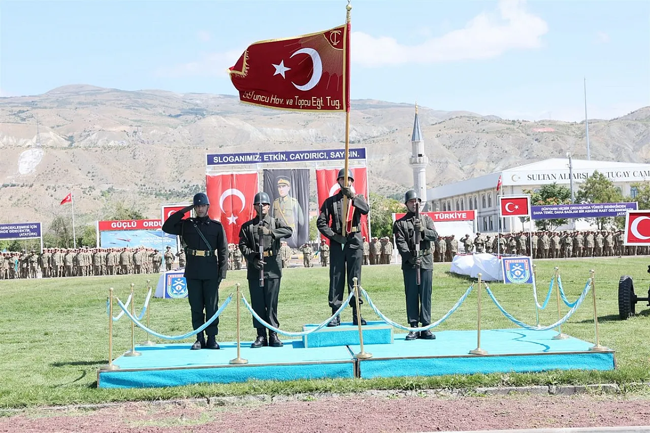 AK Parti Milletvekili Yurdunuseven, Bedelli Erlerin Ant İçme Törenine Katıldı
