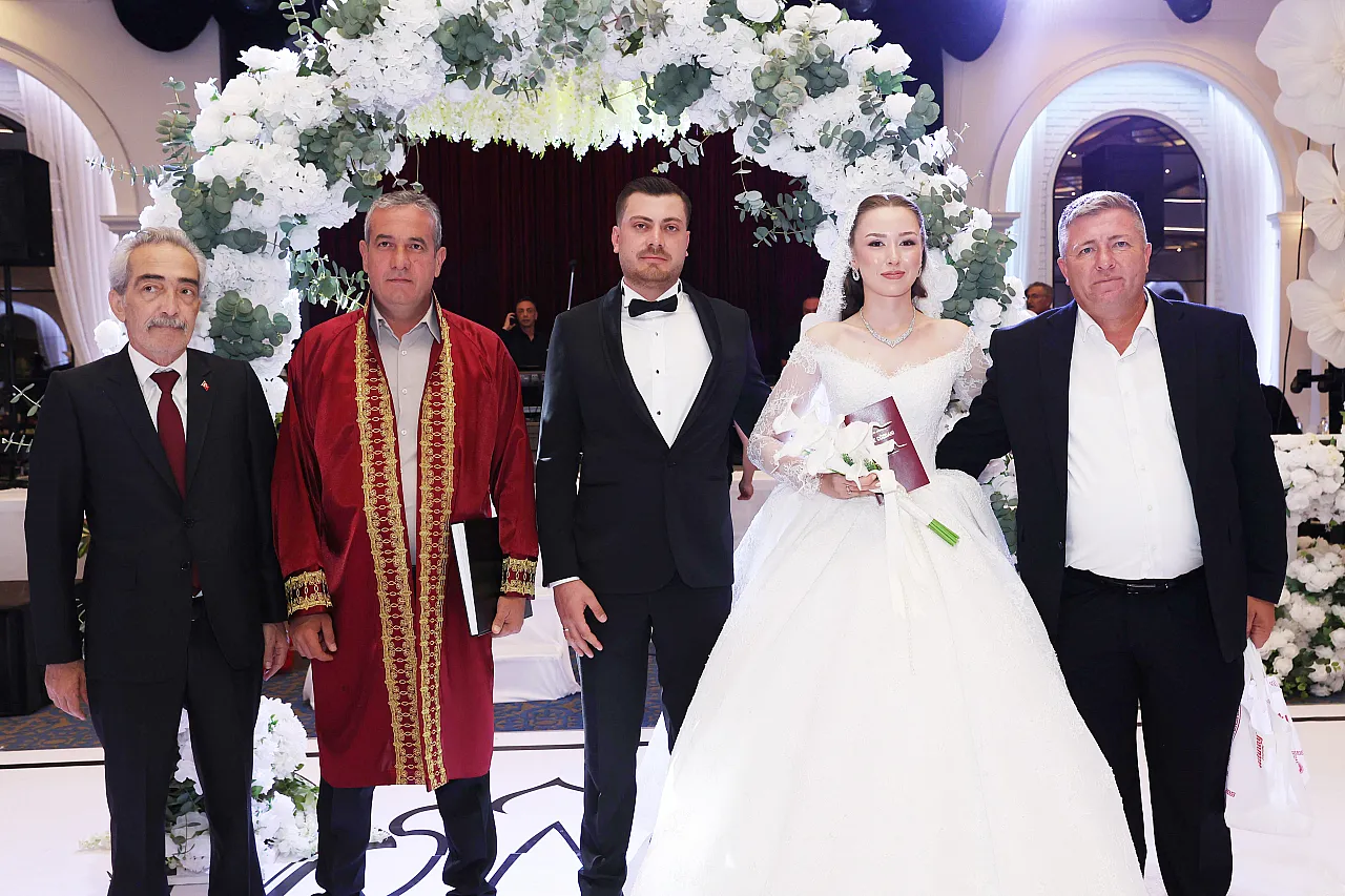 Üstün ve Şepik Ailelerinin Mutlu Günü
