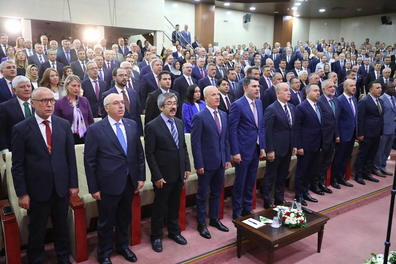 AFSÜ Rektörü, Bakan Kurum'la Akademi Lansmanında Bir Araya Geldi
