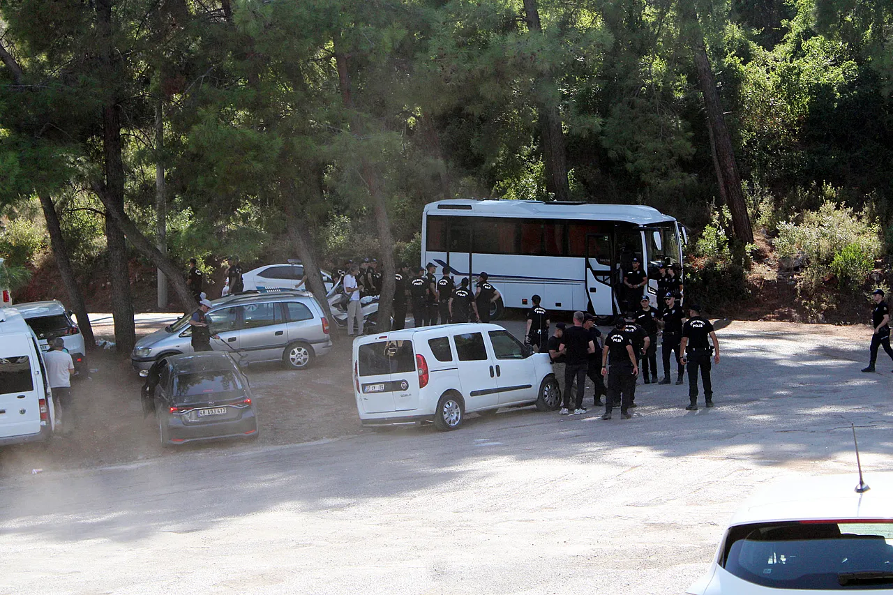 Firari FETÖ'cü Karatepe'nin Gösterdiği Yerler Didik Didik Aranıyor