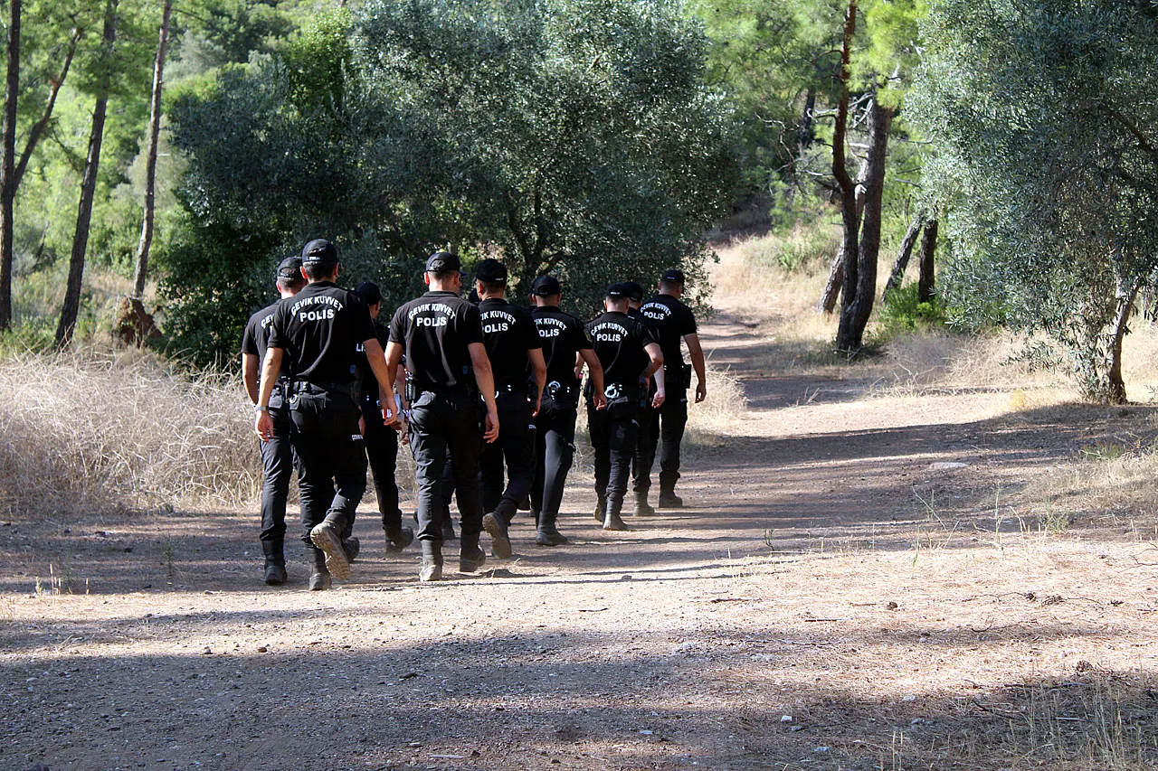 Firari FETÖ'cü Karatepe'nin Gösterdiği Yerler Didik Didik Aranıyor