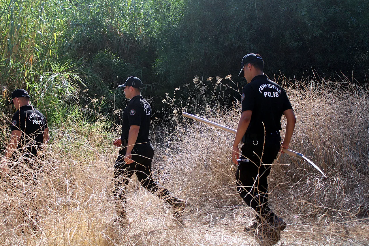 Firari FETÖ'cü Karatepe'nin Gösterdiği Yerler Didik Didik Aranıyor