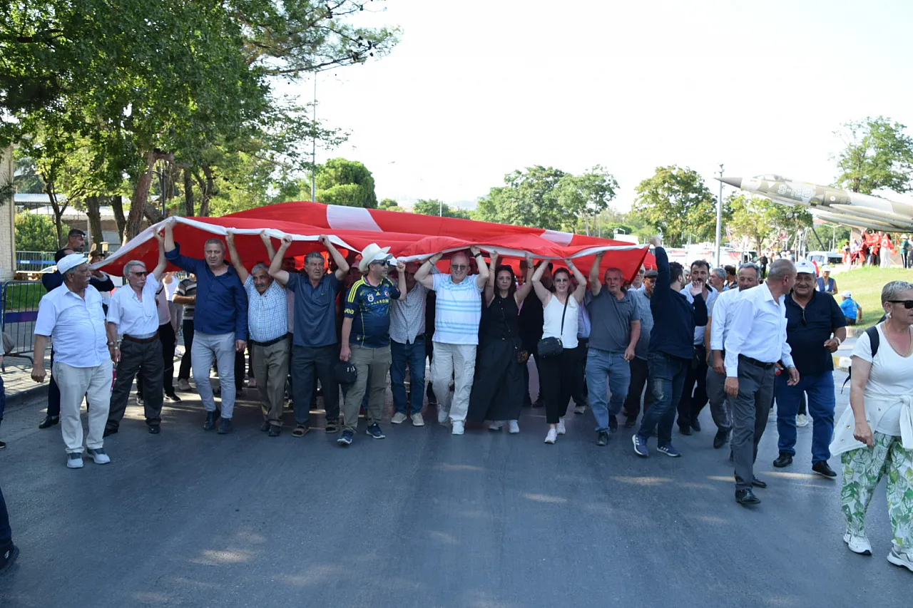 Mısırlıoğlu: Düğün Ve Harman Zamanı Balıkesir Mitingindeydik