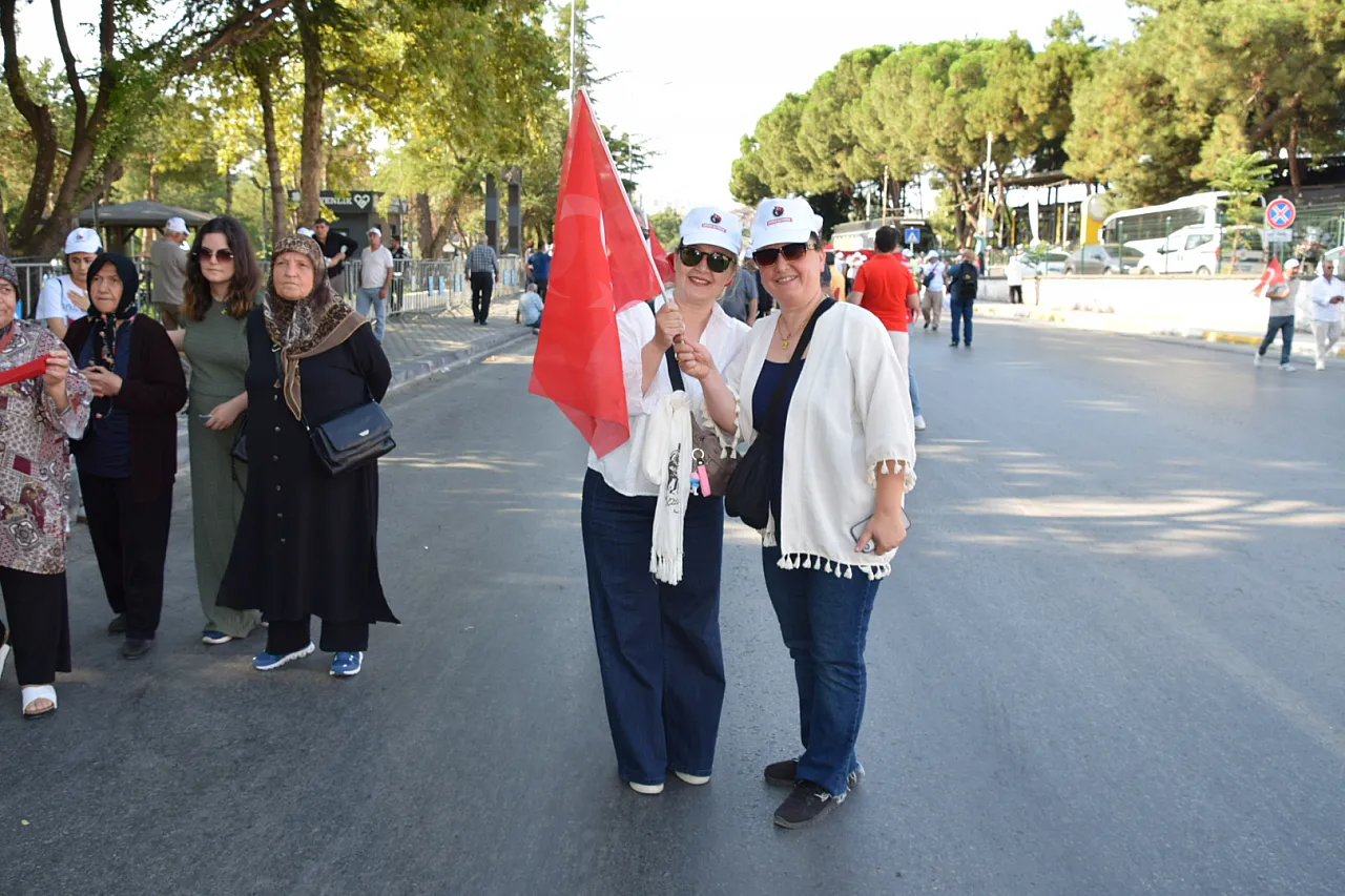 Mısırlıoğlu: Düğün Ve Harman Zamanı Balıkesir Mitingindeydik