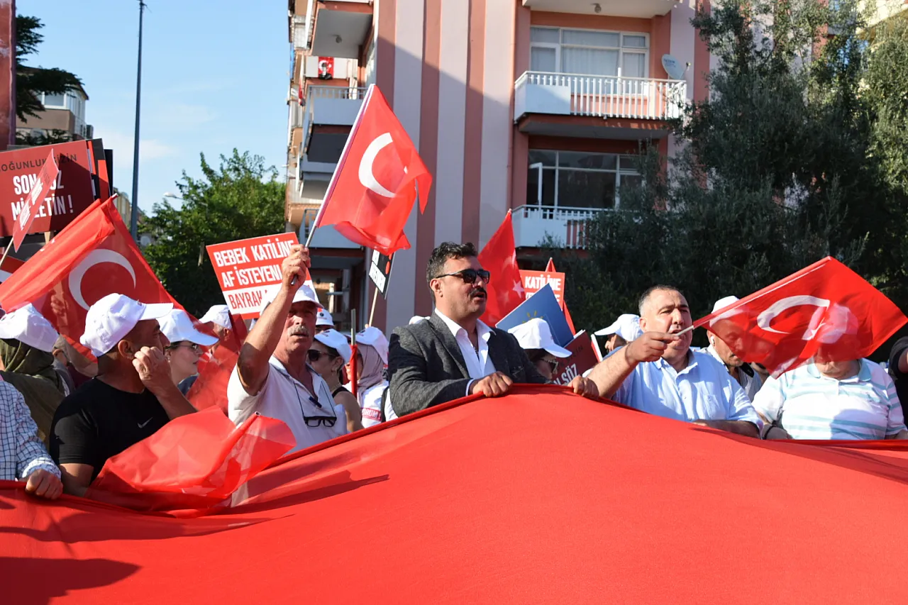 Mısırlıoğlu: Düğün Ve Harman Zamanı Balıkesir Mitingindeydik