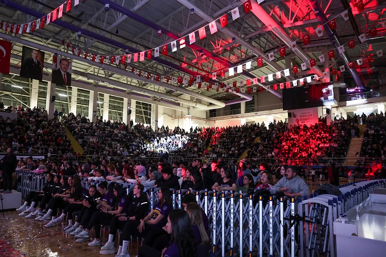 Zaferin Sultanları, Devlerin Karşısına Çıkacak